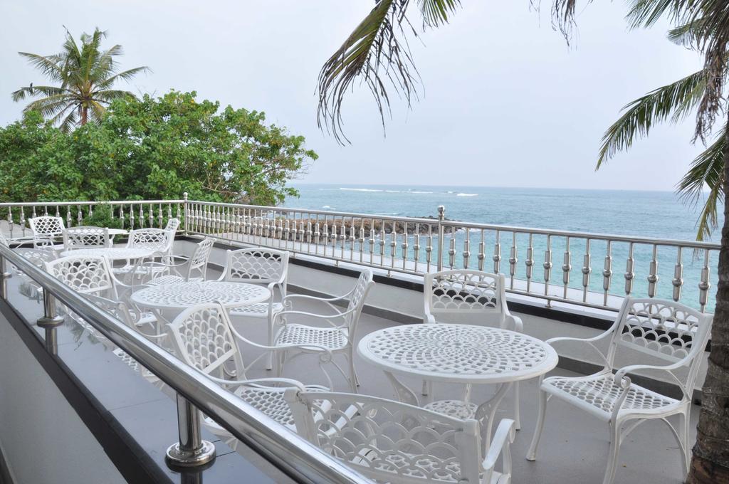 Goviyapana Beach Hotel Ahangama Habitación foto